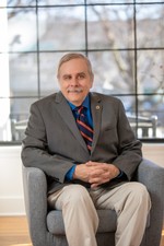Glenn D Elliot